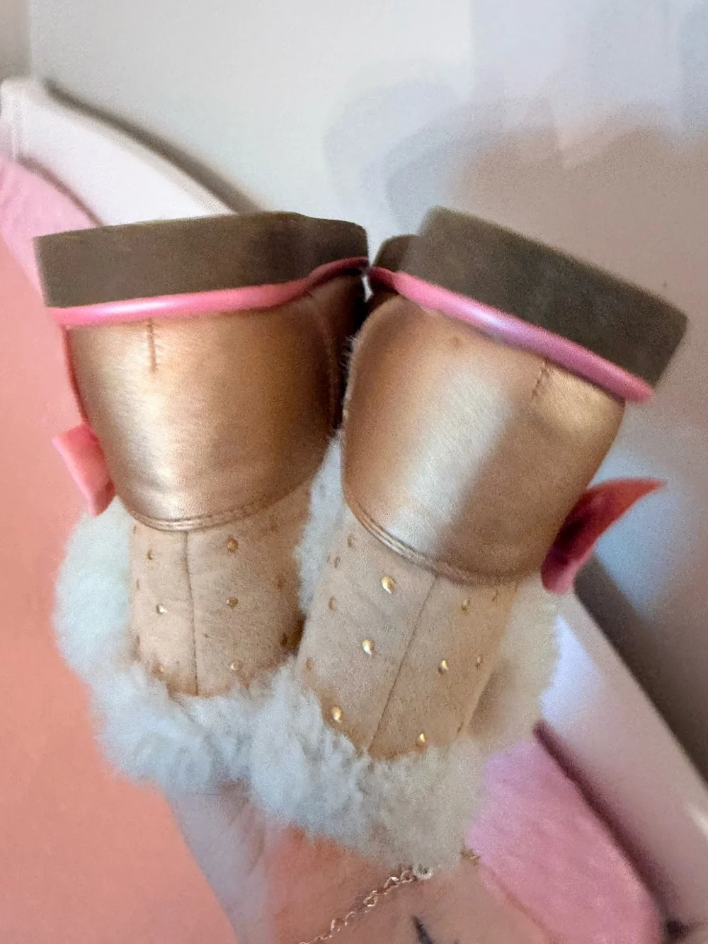 Juicy Couture JJK Lil Perris Gold Toddler Furry Boots, size 10M